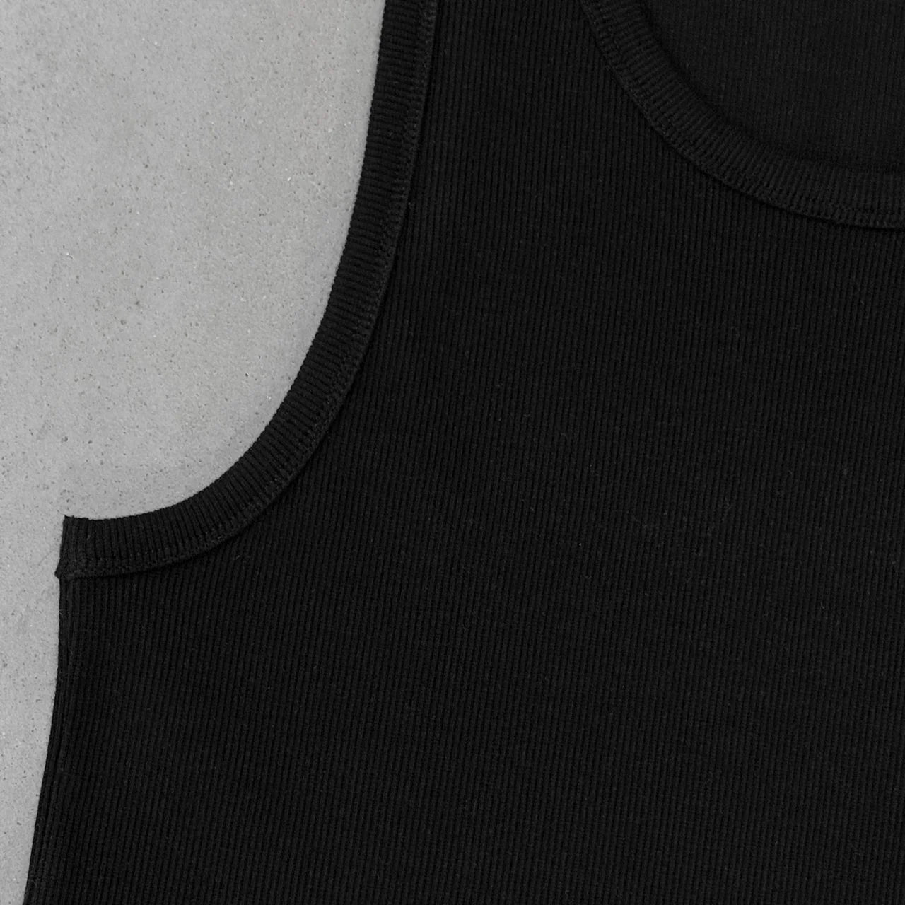 Slim Ribbed Tank (BLACK)